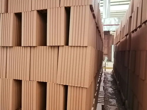 昔日西南磚瓦王者 重慶金阿建材的破產危機與幕墻材料行業(yè)的挑戰(zhàn)